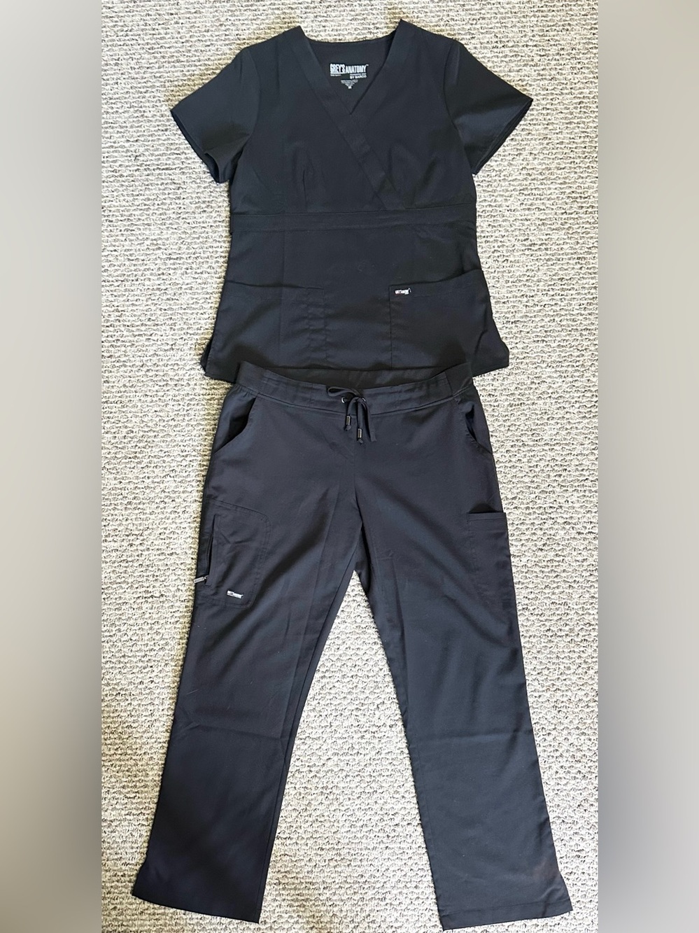 Grey’s Anatomy Scrub Set - Medium